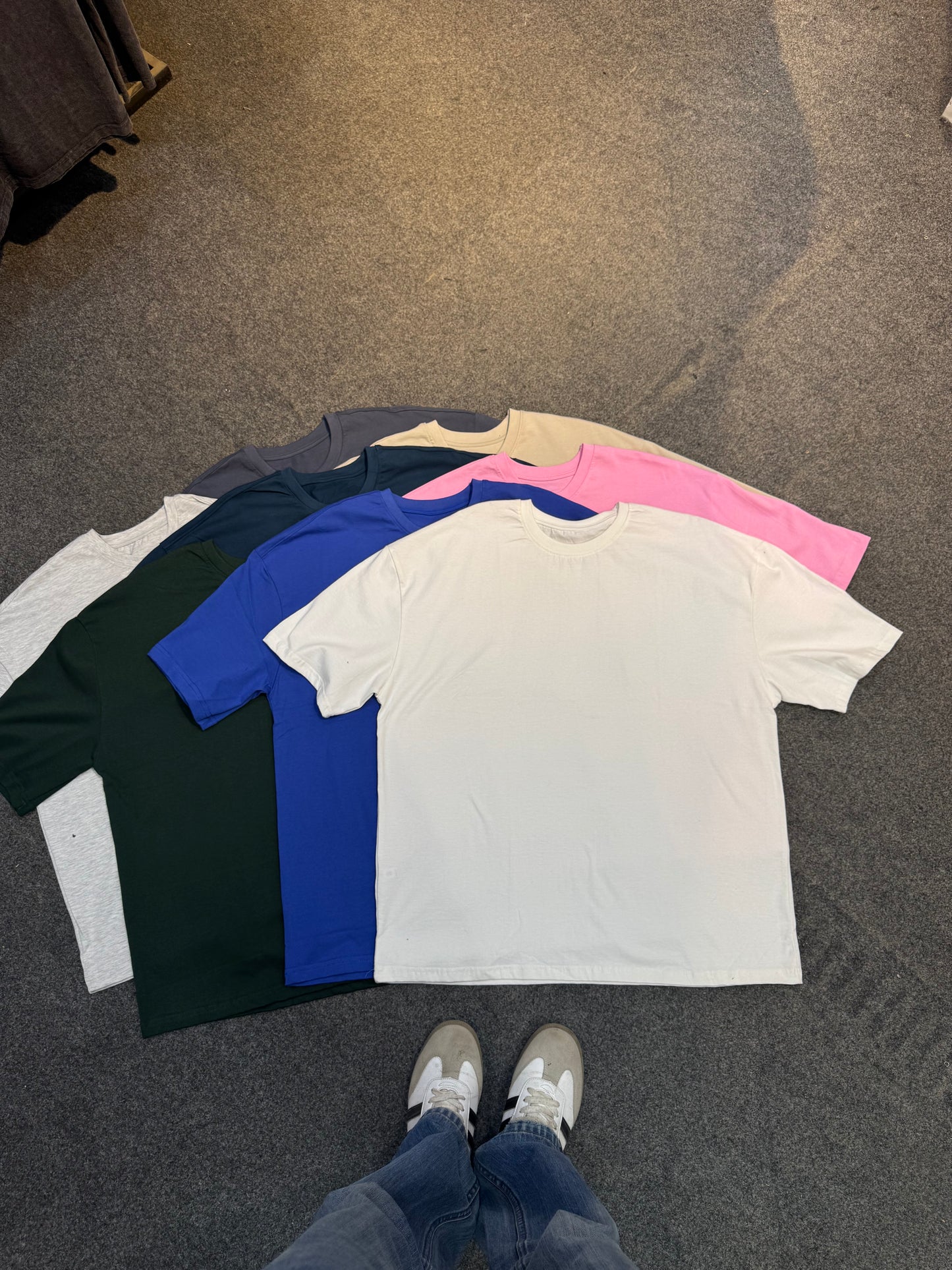 Plain T-shirt in different color