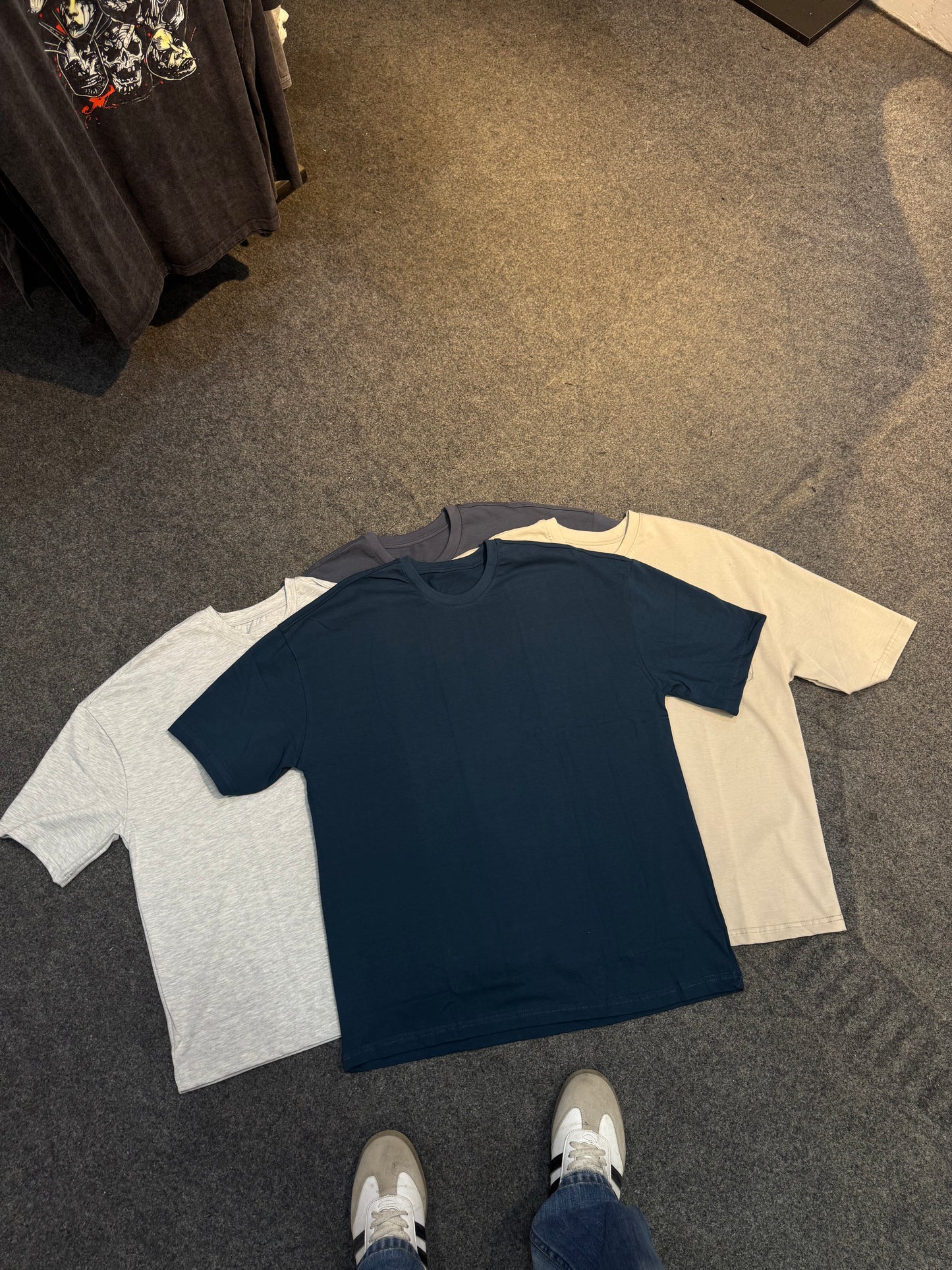 Plain T-shirt in different color