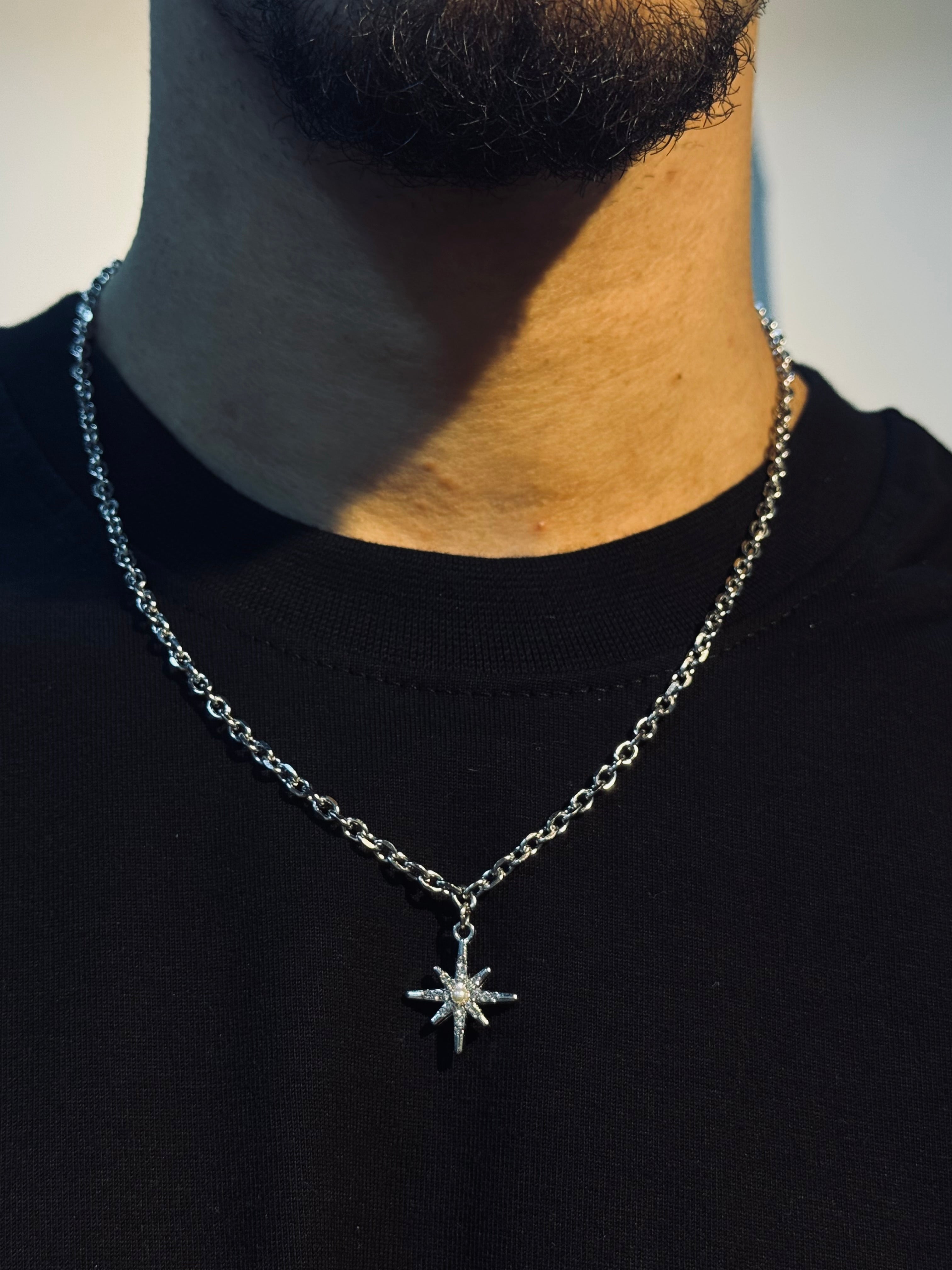 V star