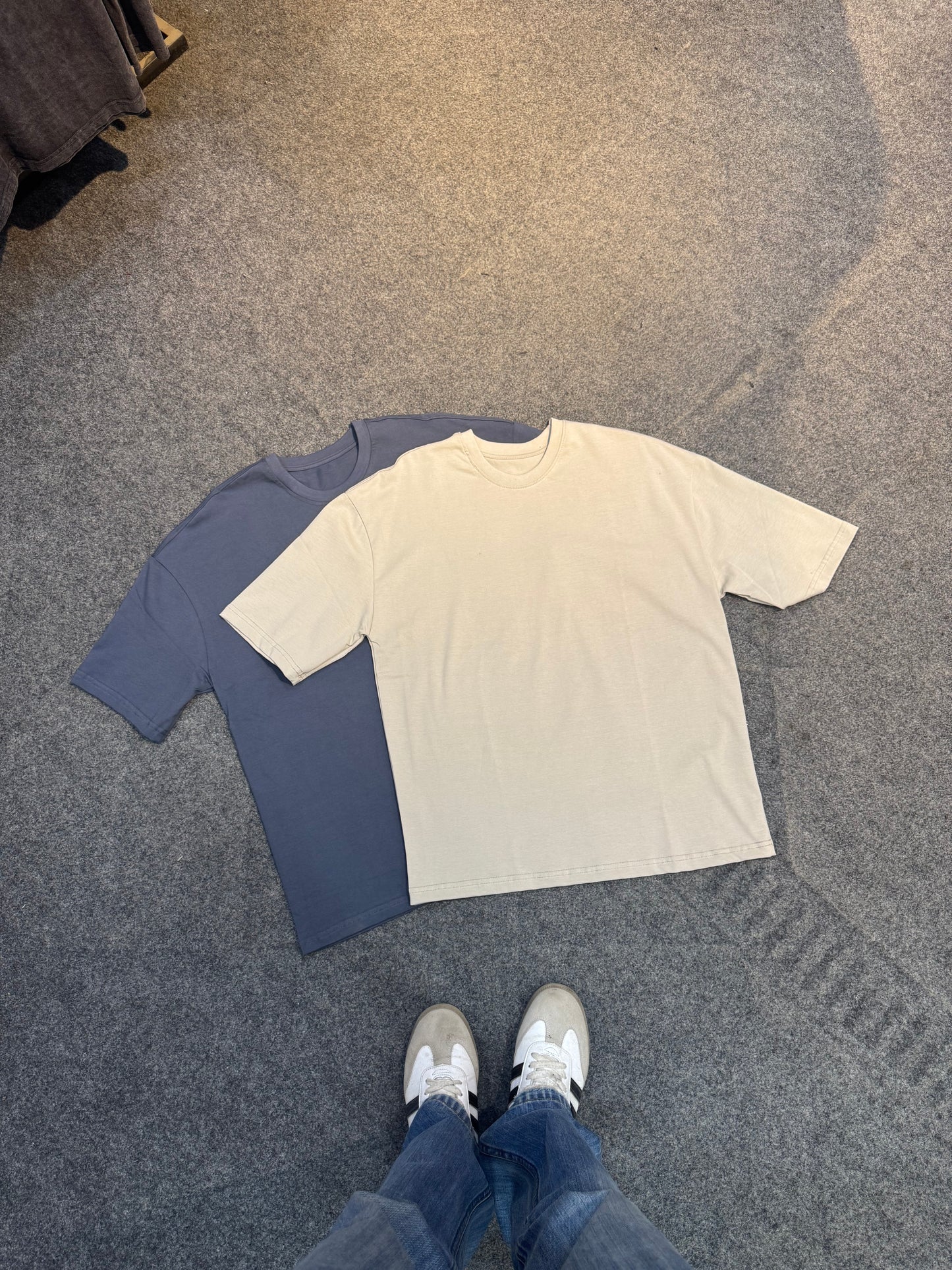 Plain T-shirt in different color