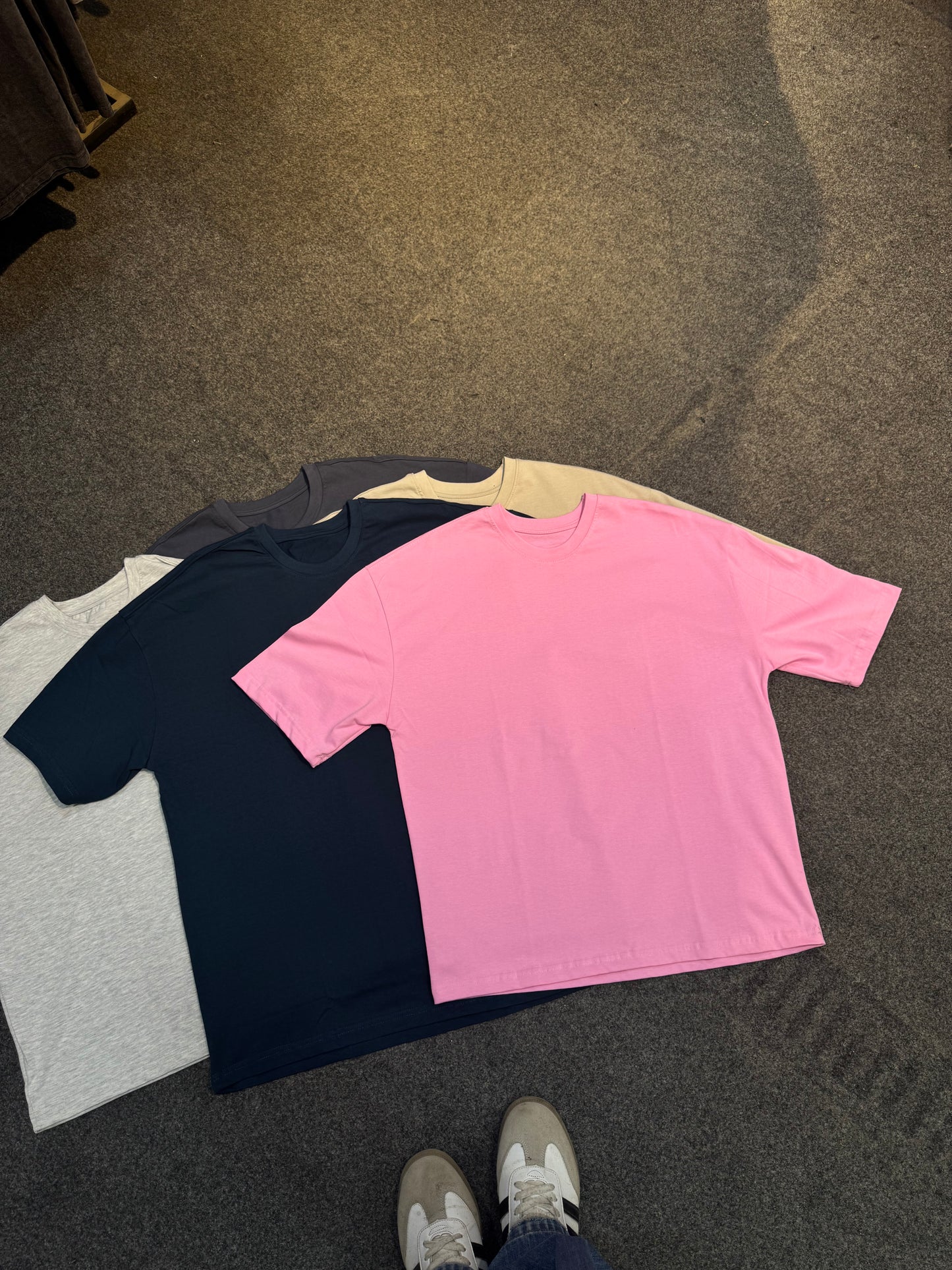 Plain T-shirt in different color