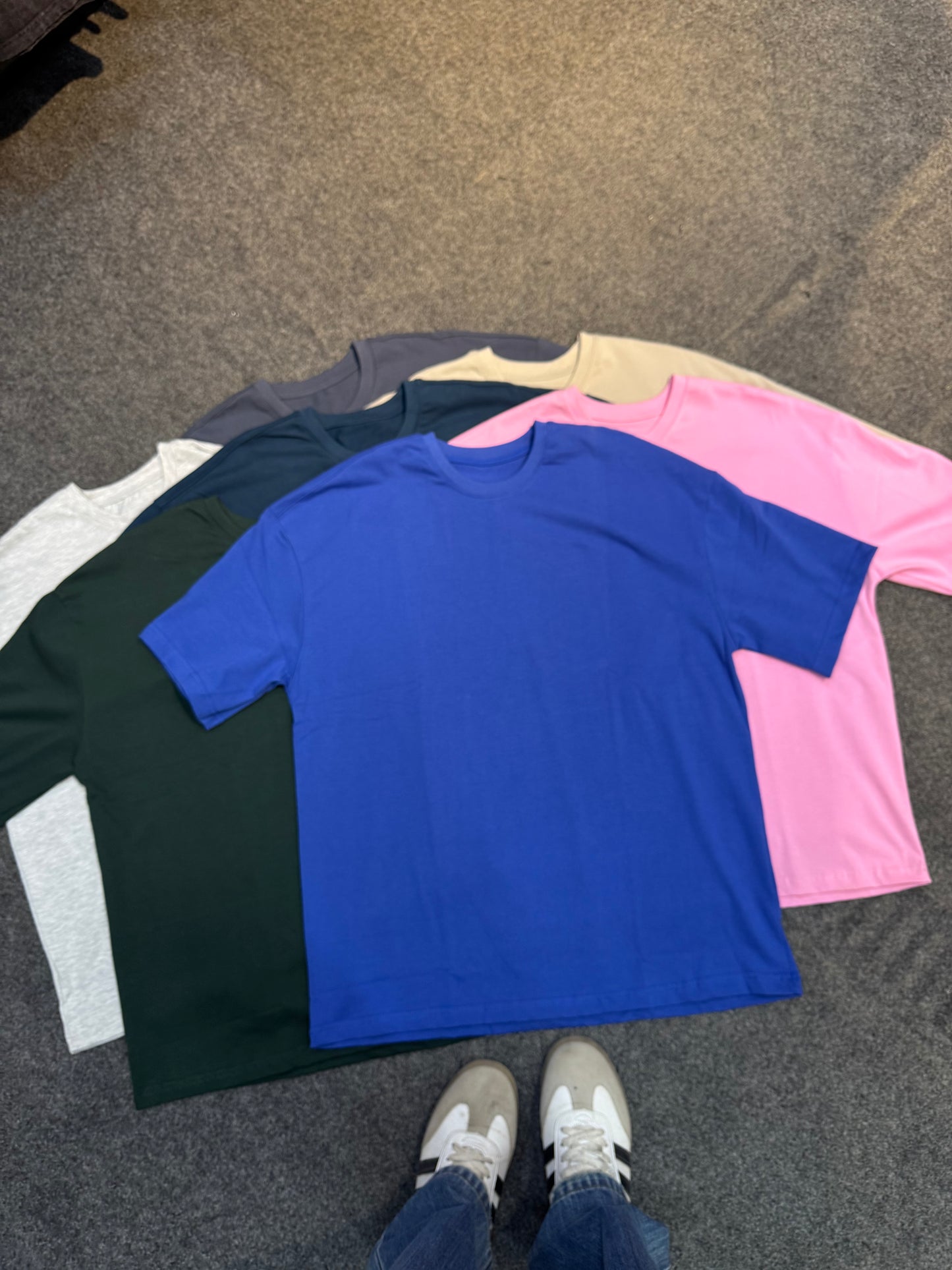 Plain T-shirt in different color