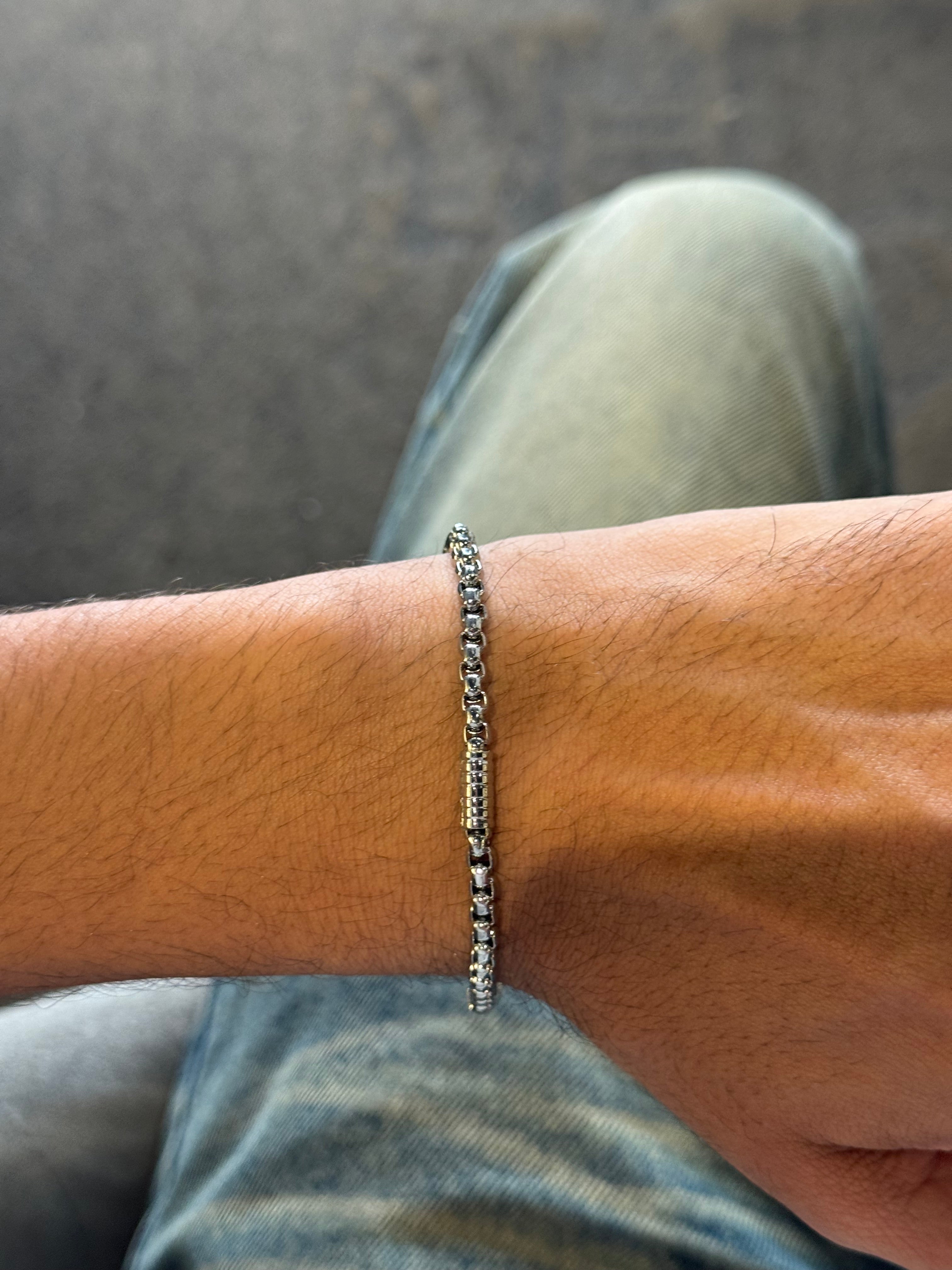 Ve stainless bracelet