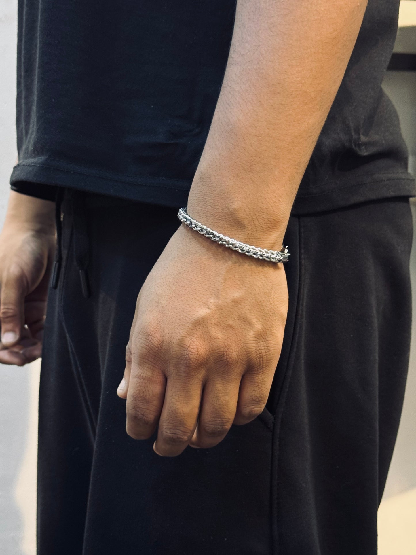 V Stainless bracelet