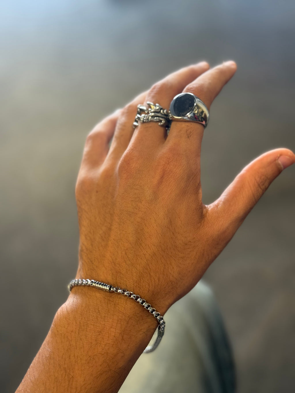 Ve stainless bracelet