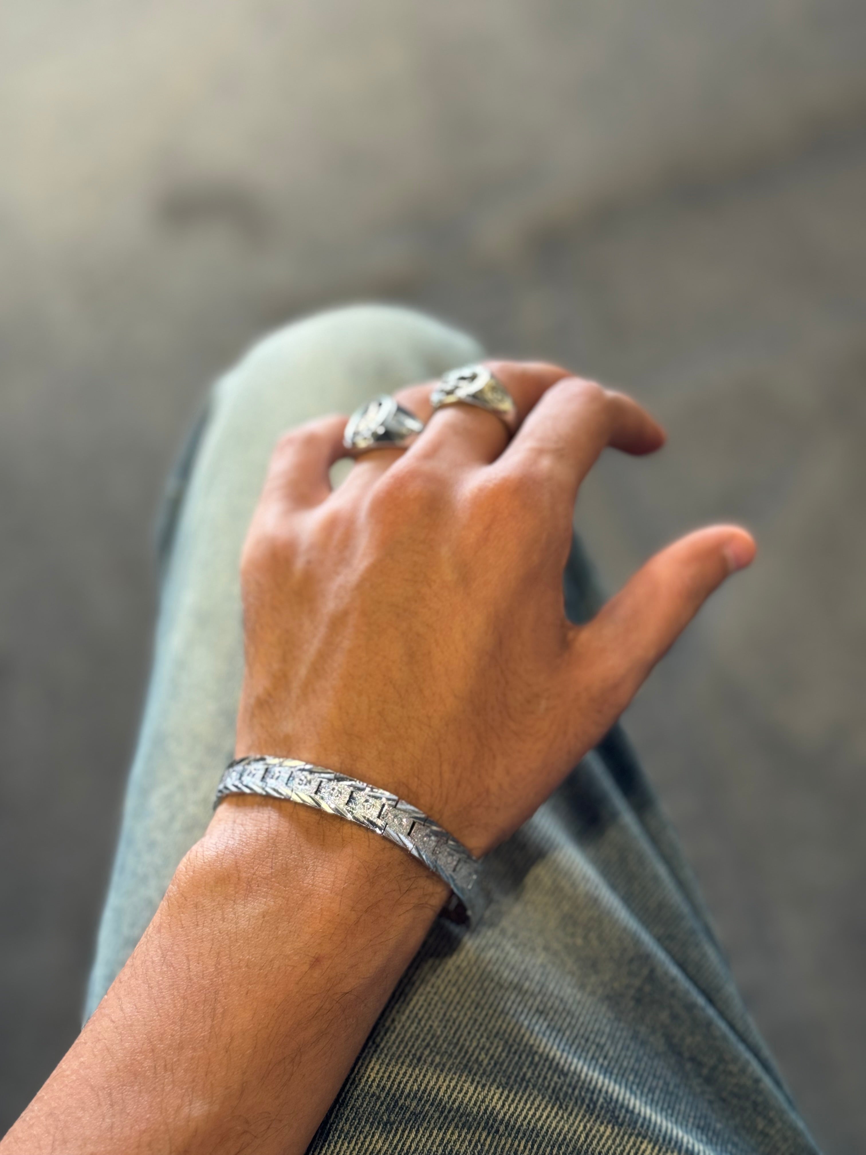 Belt bracelet