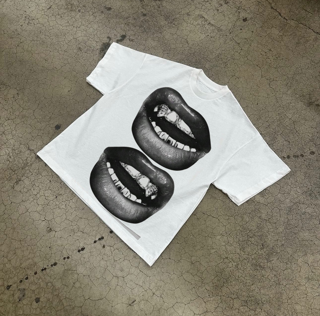 🫦tee