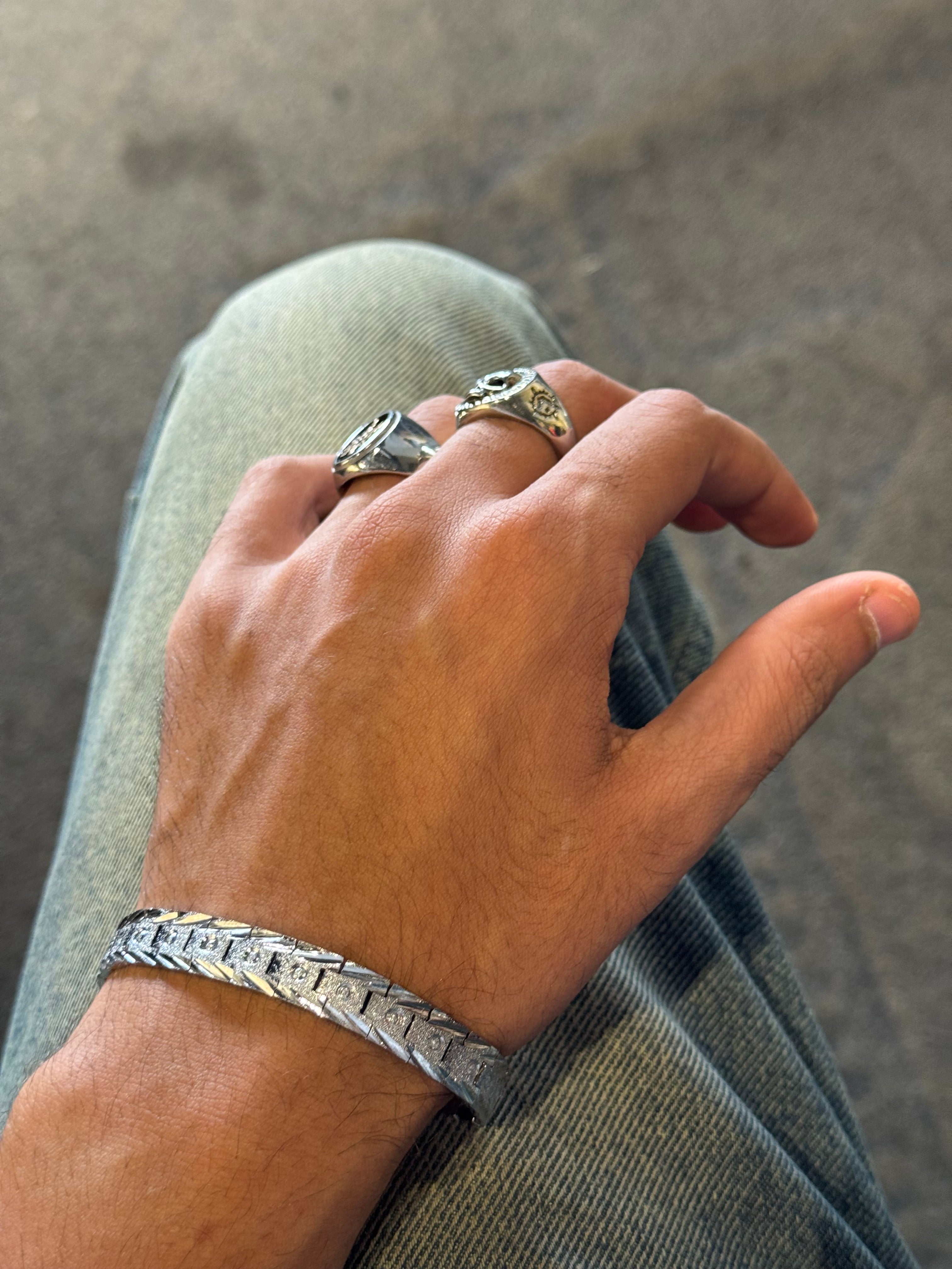 Belt bracelet