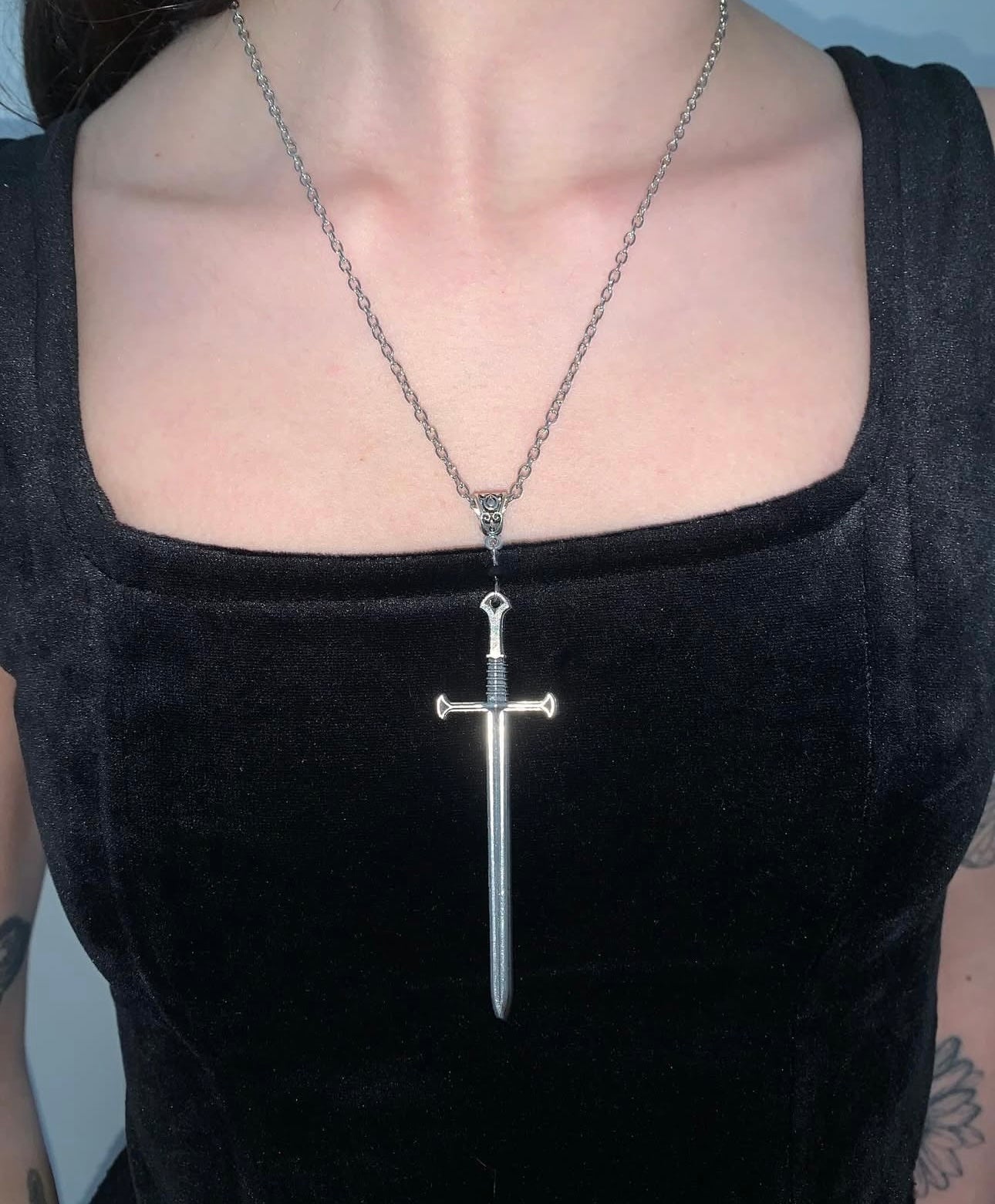 Sword neck