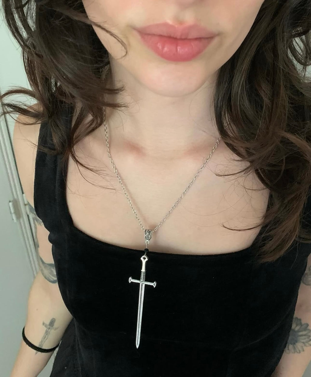 Sword neck