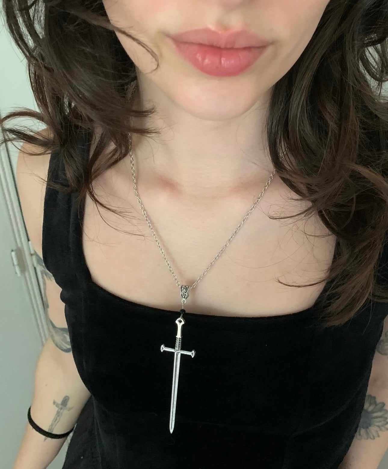 Sword neck