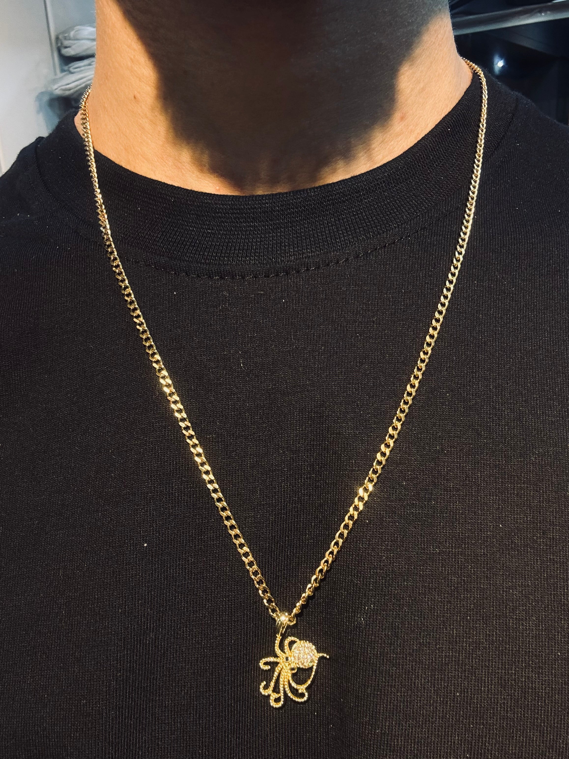 Gold octopus 🐙