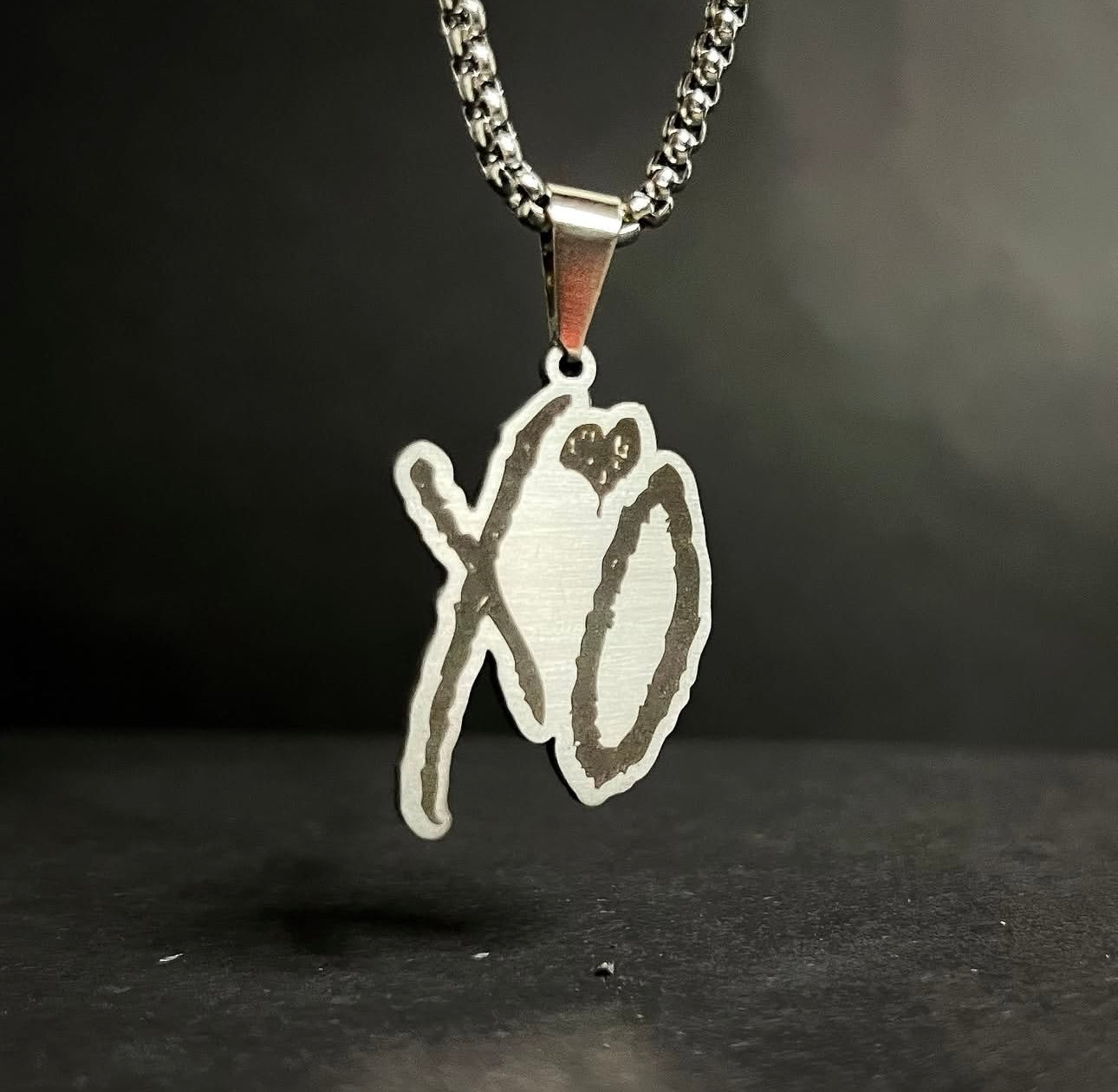 Xo necklace