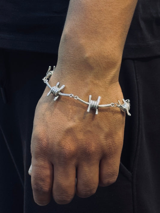 Wire bracelet