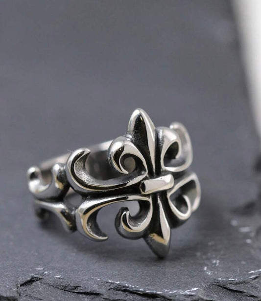 Chrome heart ring