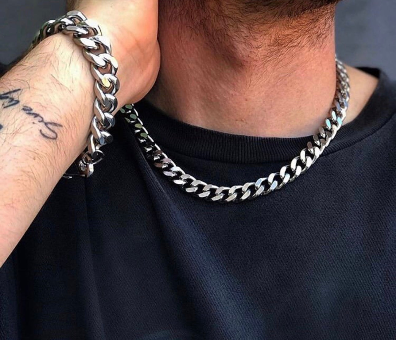 Set stainless necklace and bracelet