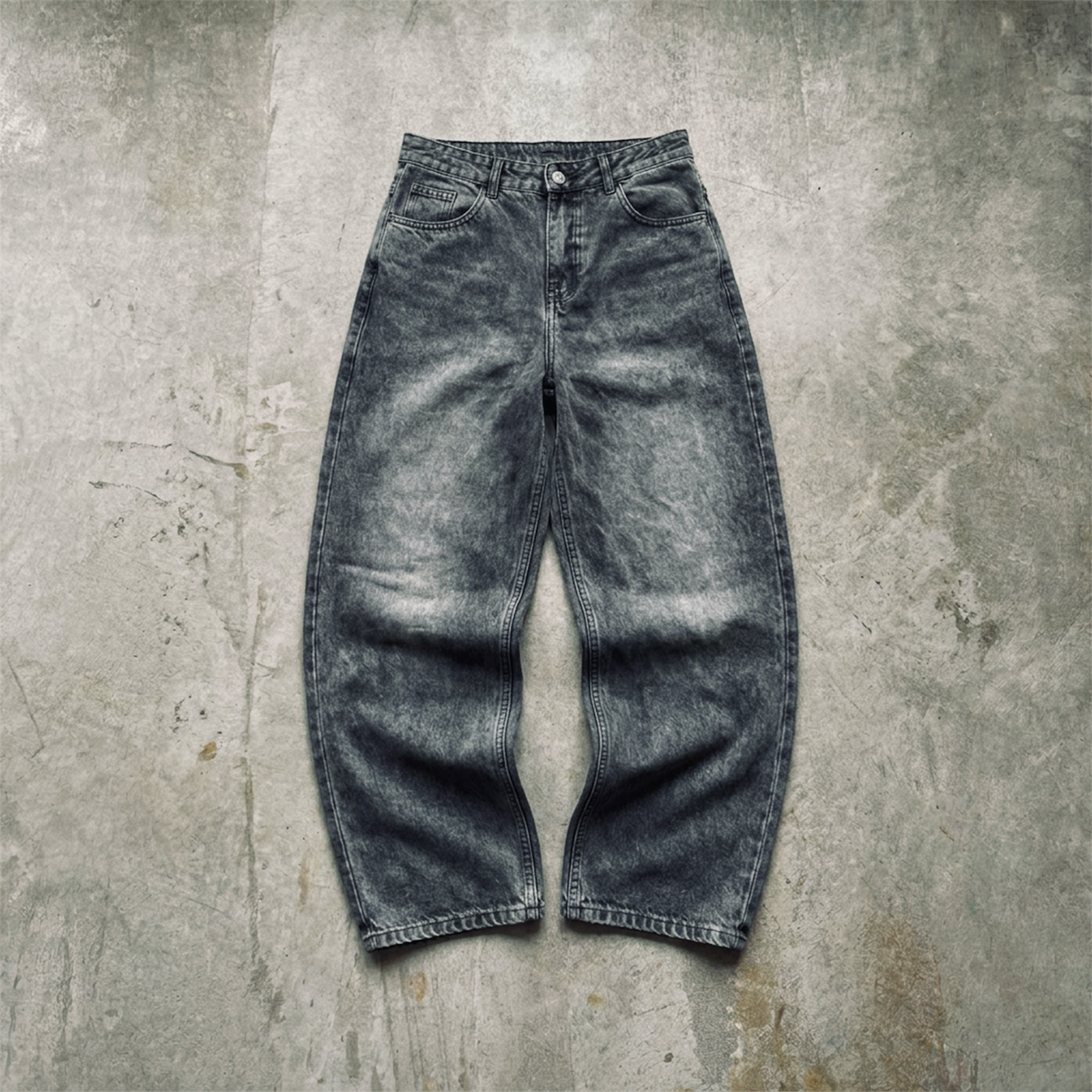 Dark gray baggie jeans